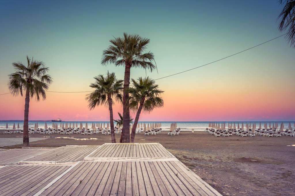The 5 best beaches of Larnaca