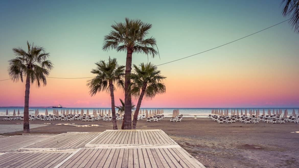 The 5 best beaches of Larnaca